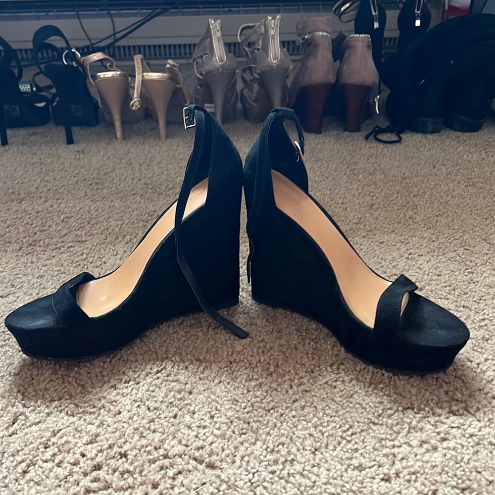 Size 8 Wedges